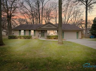 4661 Brinthaven Dr, Sylvania, OH 43560