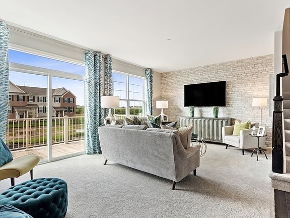 5th image of 2728 Fieldcrest Dr #3104