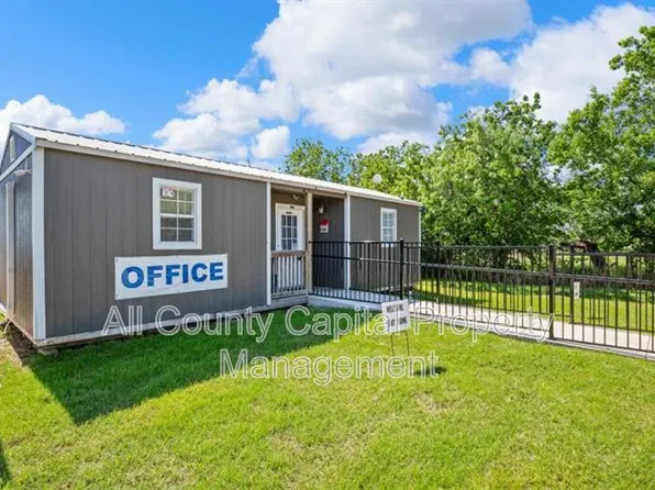 4889 North Hwy, Lockhart, TX