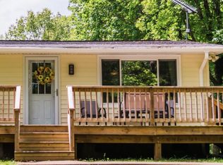 6826 Rabbit Hollow Ln, Keene, VA 22946