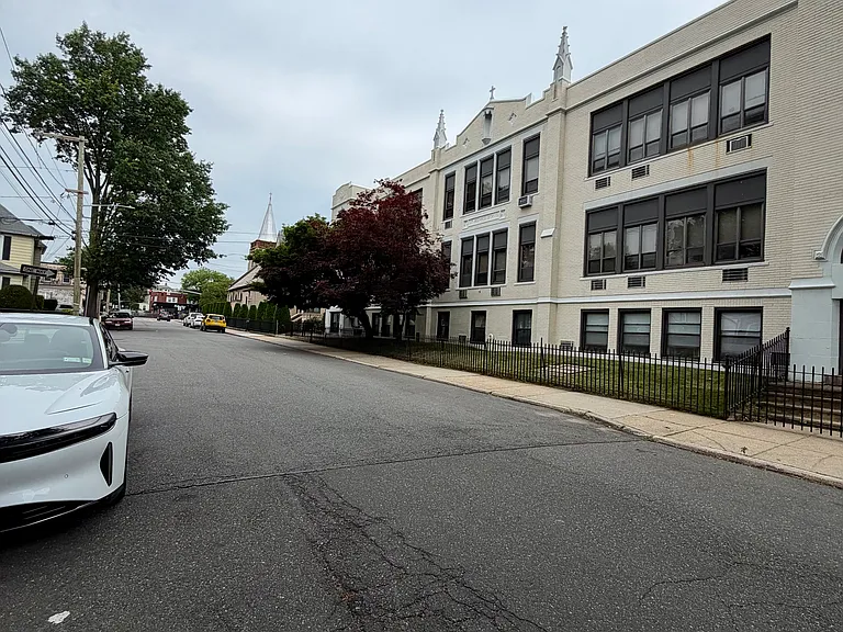 W Hitchcock Ave — Photo 10