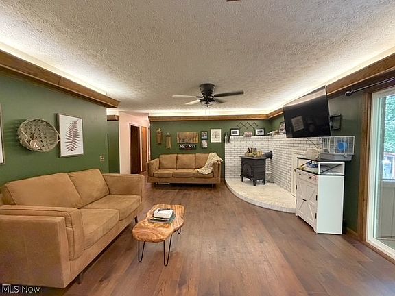 4th image of 10570 Welton Rd NE