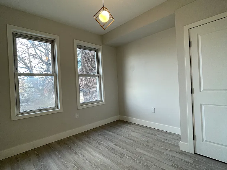 86 Wallis Ave #2B — Photo 3