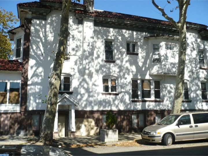 2nd image of 827 S 60th St