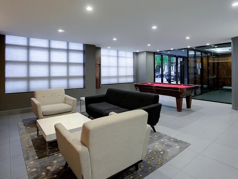 2100 Bedford Ave #4E — Photo 10
