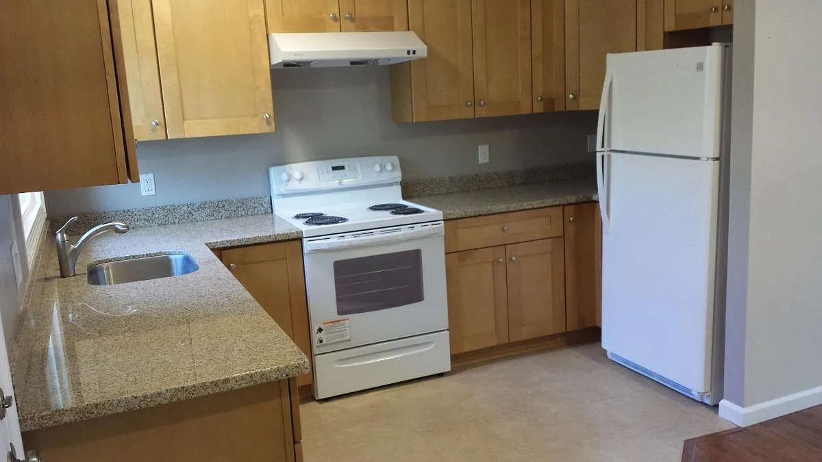 2 bed, 800 sqft, $3,530 — Photo 2