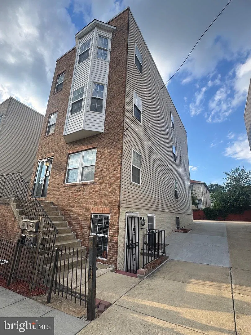 Marshall Heights — Photo 3
