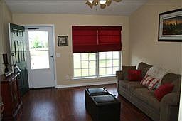 4th image of 412 Keswick Ct