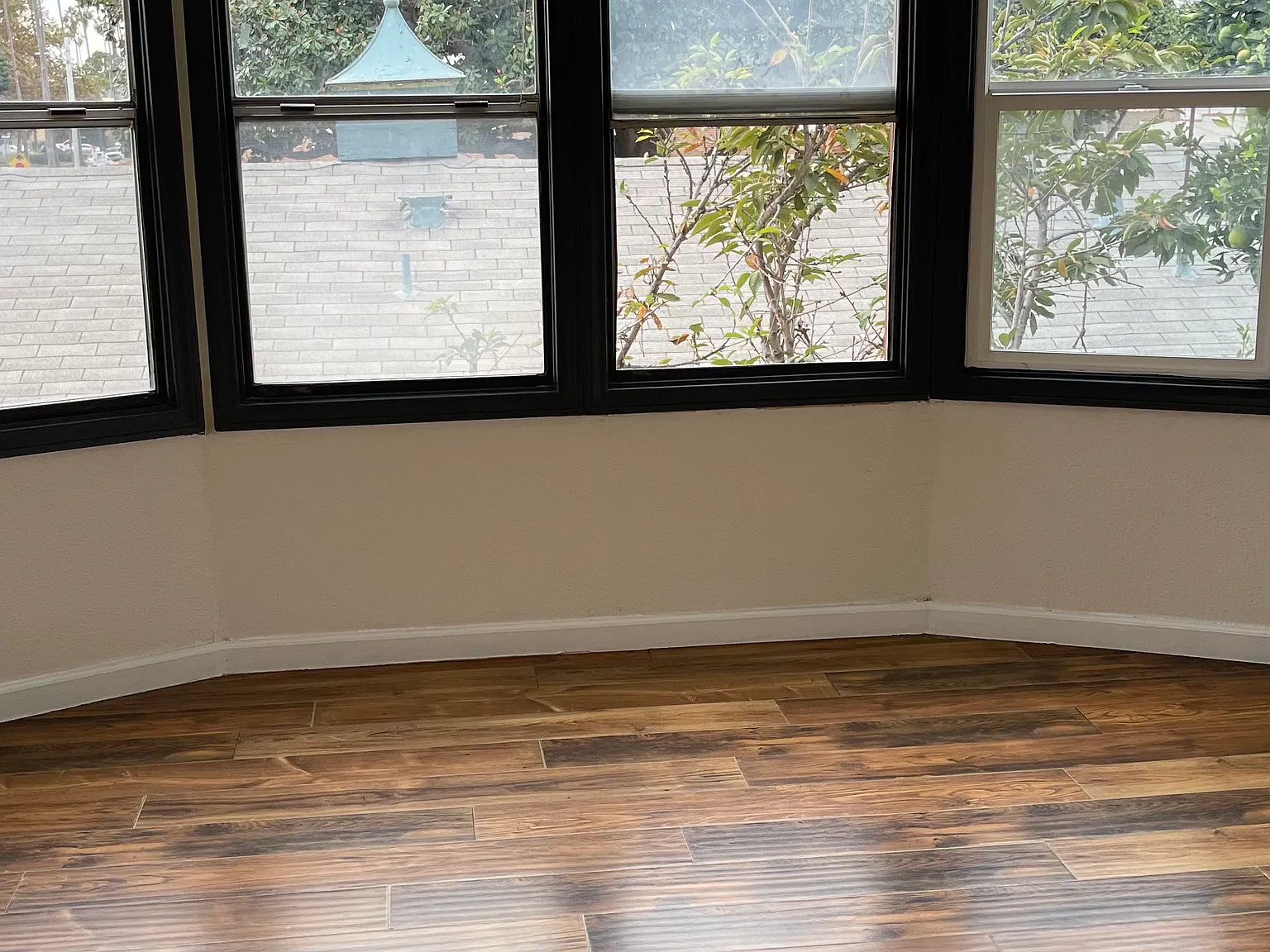 2 bed, 900 sqft, $2,499 — Photo 3