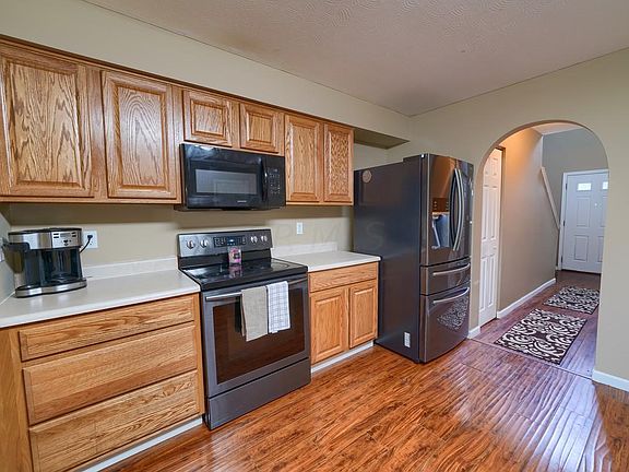 5th image of 2939 Sussex Place Dr