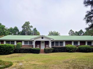 252 Vivian St, West End, NC 27376
