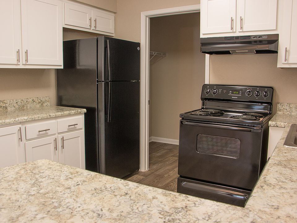 1st image of 60 Jane Ln #40A
