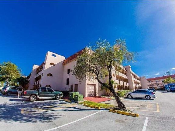 2nd image of 8020 Sunrise Lakes Dr N APT 302
