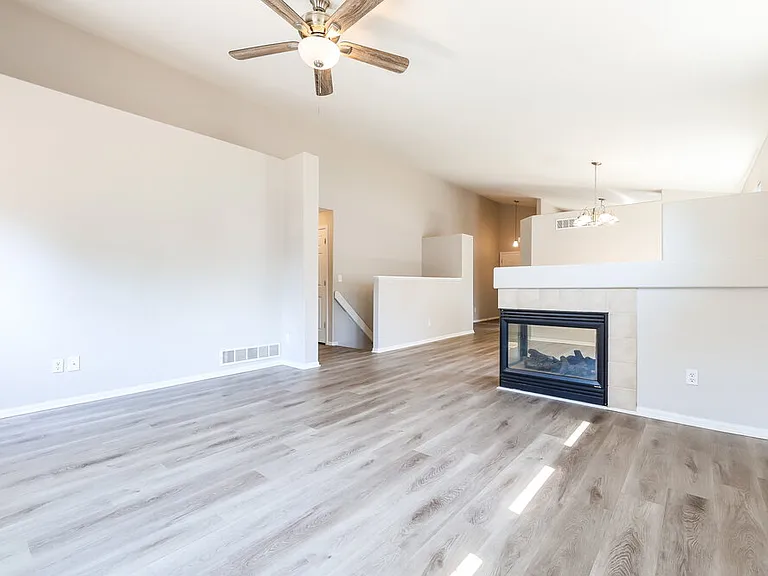 18284 Michigan Creek Way — Photo 5