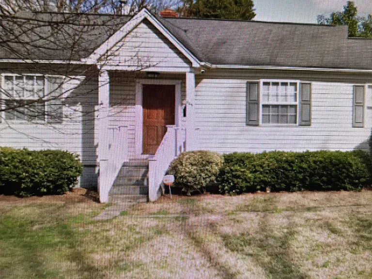 645 Dorothy Dr — Photo 1
