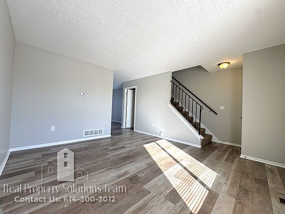 4th image of 2736 Walden Bluff Ct #2736