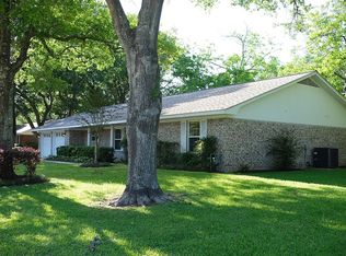 2205 Mons Ave, Rosenberg, TX 77471