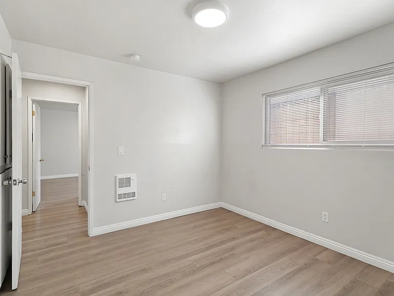 213 W Santa Barbara St #D — Photo 11