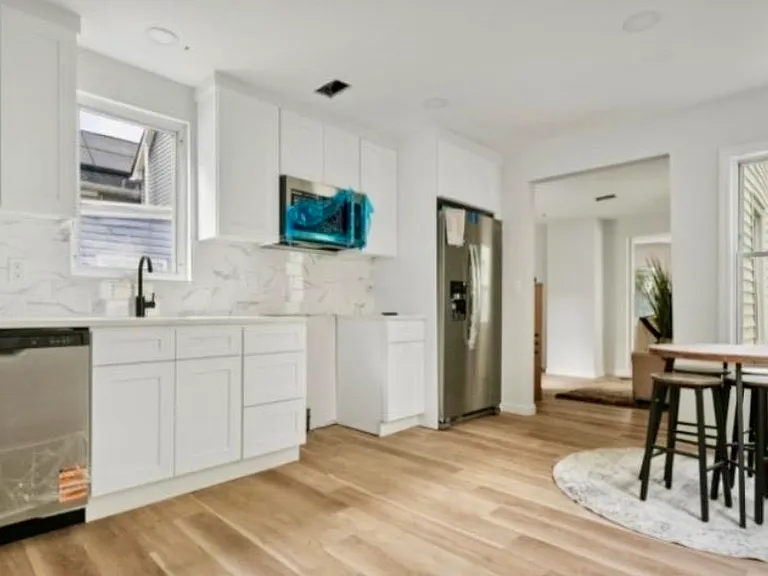 7 Mitchell St — Photo 3