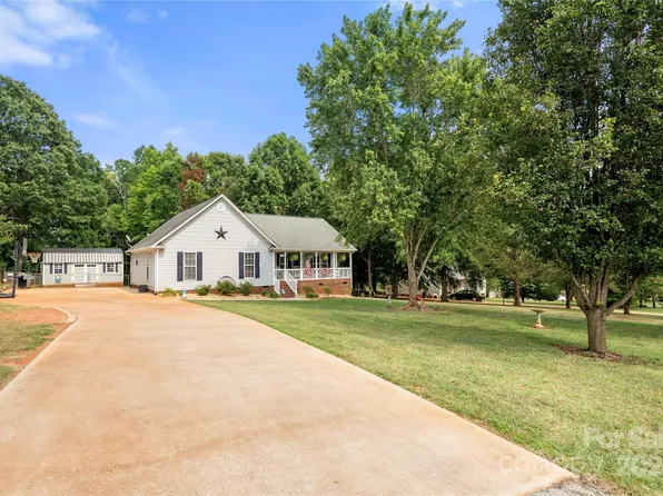 4625 Calview Ct, Sharon, SC 29742