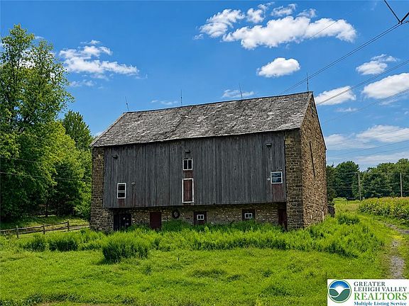 4th image of 3016 Moyer Rd