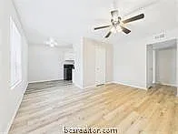 2 bed, 789 sqft, $900 — Photo 2