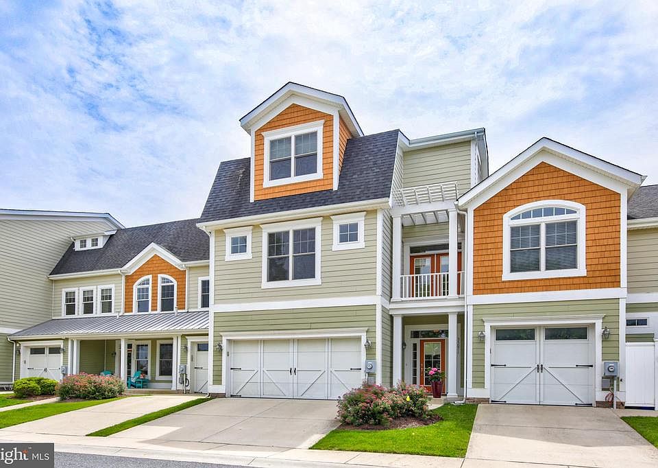 1st image of 35071 Zwaanendael Ave