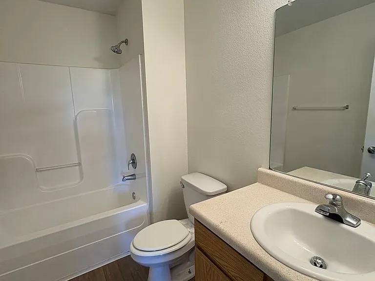 Highlands Apts — Photo 52