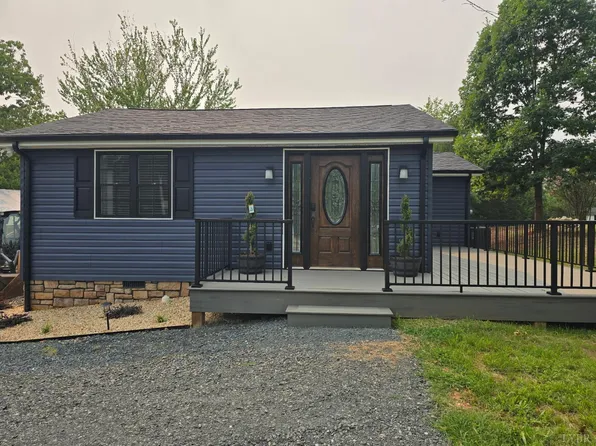 150 Wright Shop Rd, Madison Heights, VA 24572