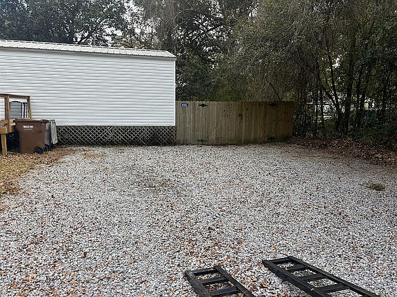 5th image of 3437 Oak Tree Ln