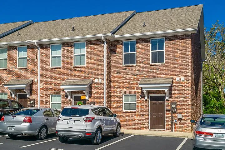 119 Charlotte Dr