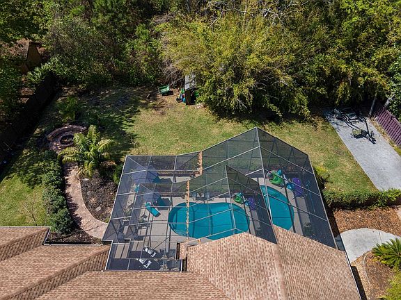 4th image of 1220 Creek Bend Rd