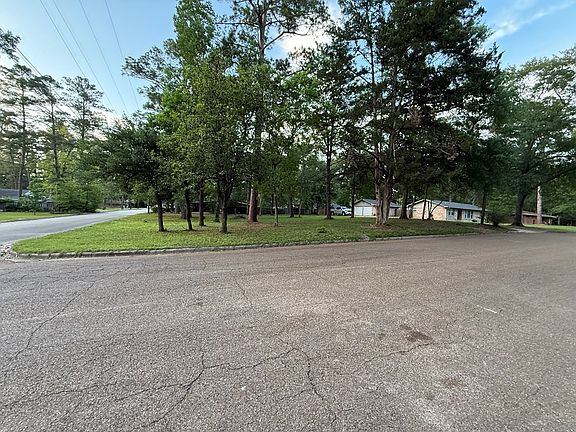 5th image of 1218 Wildbriar Dr