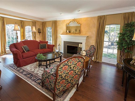 2nd image of 3110 Chatham Ct