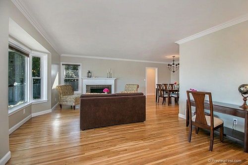5th image of 1428 Catalina Blvd