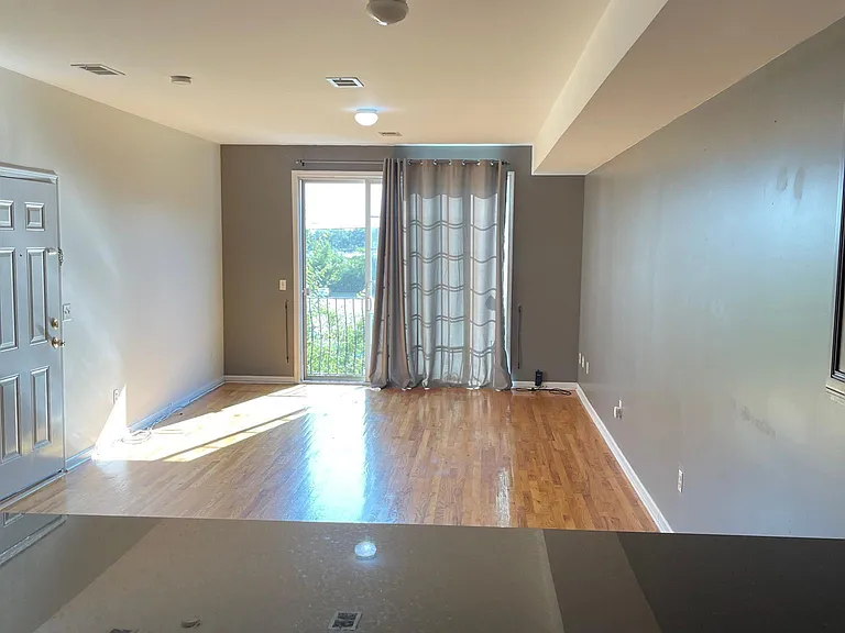 282 Johnston Ave #2 — Photo 5