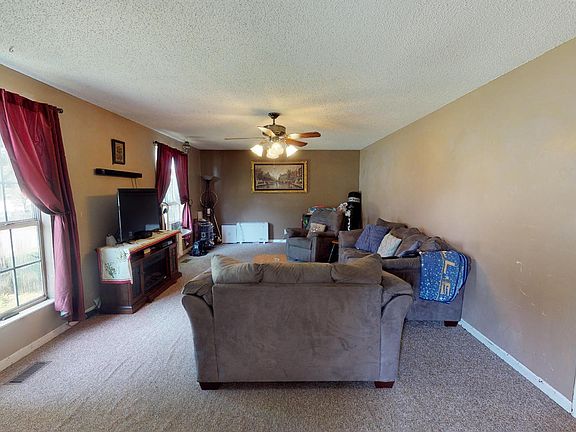 3rd image of 442 Belinda Pkwy