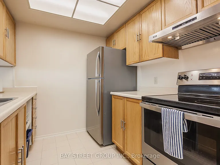 2 Raymerville Dr #717 — Photo 6