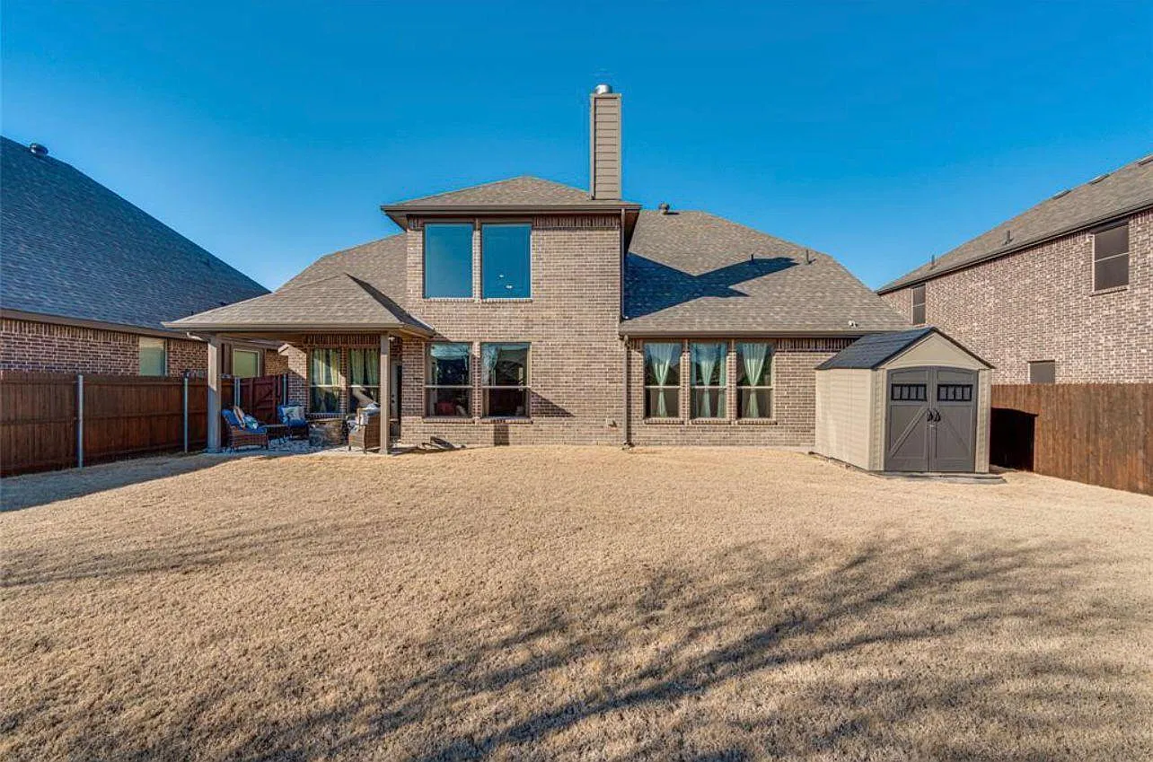 4 bed, 3.5 bath, 3126 sqft, $3,500 — Photo 2