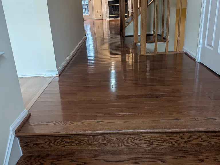 11908 Matthews Ct — Photo 3