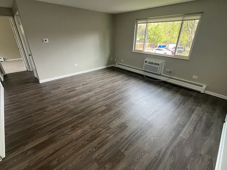 Oak North Apartments — Photo 14