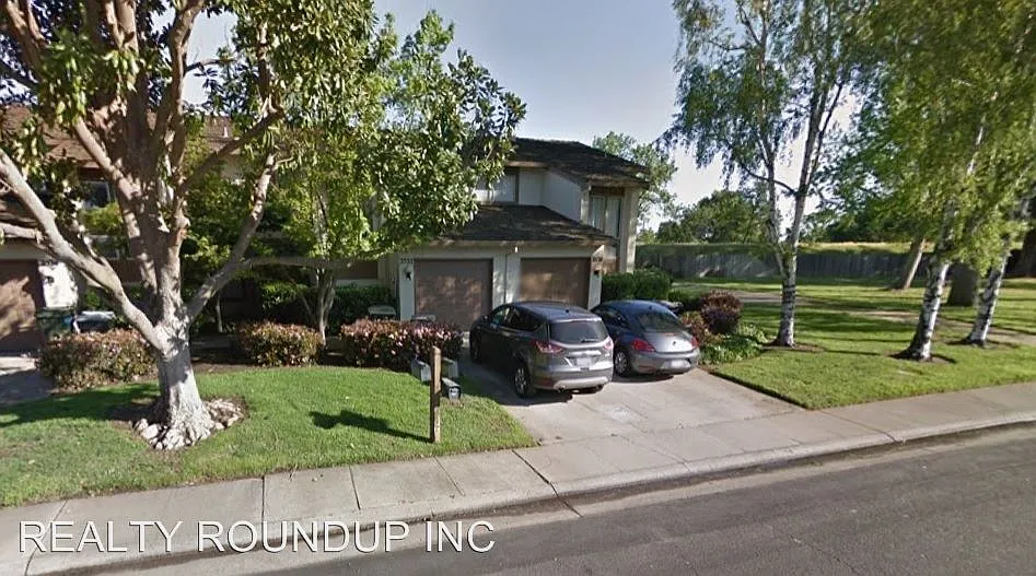 2532 Rio Bravo Cir photo 1