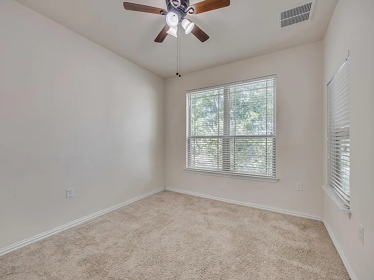 7212 Vail Ridge St — Photo 10
