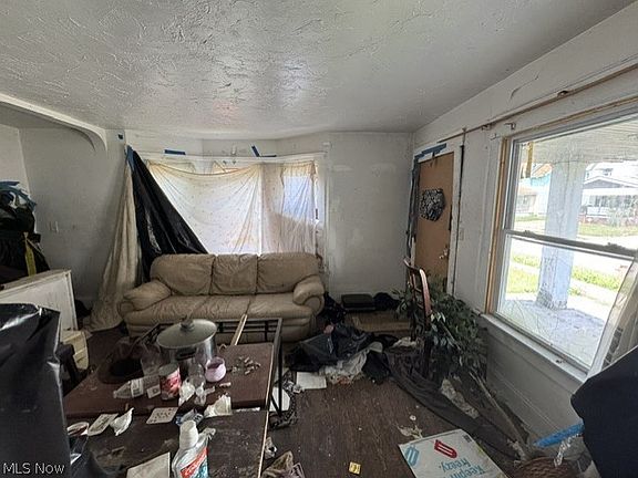 3rd image of 3546 E 104th St