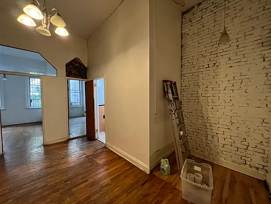 Rented by Flight of Fancy Realty Group | media 17