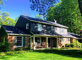 332 W Wood Ridge Dr, Dunlap, IL 61525