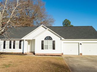 169 Rock Harbor Ln, Spring Lake, NC 28390