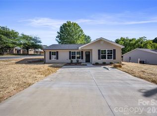 301 W 9th St, Kannapolis, NC 28081