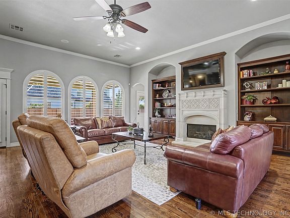 5th image of 4312 S Quinoa Ave