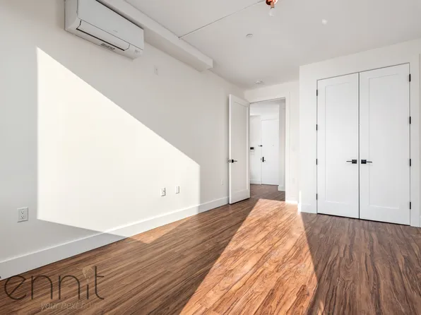 26-25 3rd Street image 8 of 44